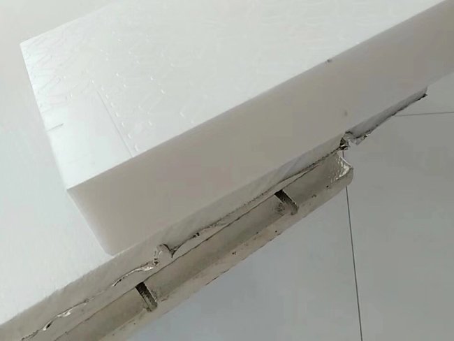 預置溝槽鋁板地暖模塊